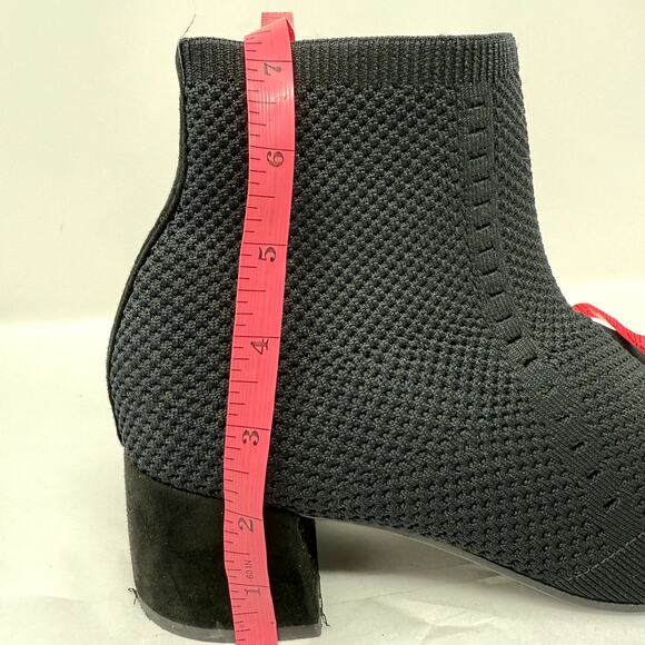Eileen Fisher Black Knit Sock Booties Women’s 9.5 Heeled Ankle Boots Minimalist - Picture 8 of 10